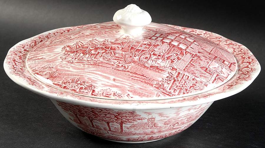 Dickens Coaching Days Red Round Covered Vegetable by Wedgwood-1