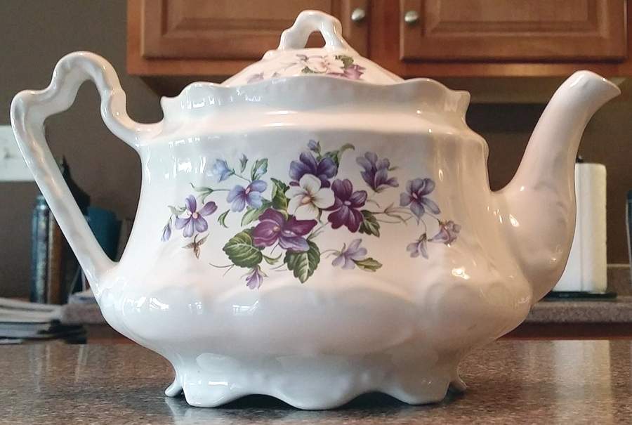6657 Teapot & Lid by Arthur Wood-1
