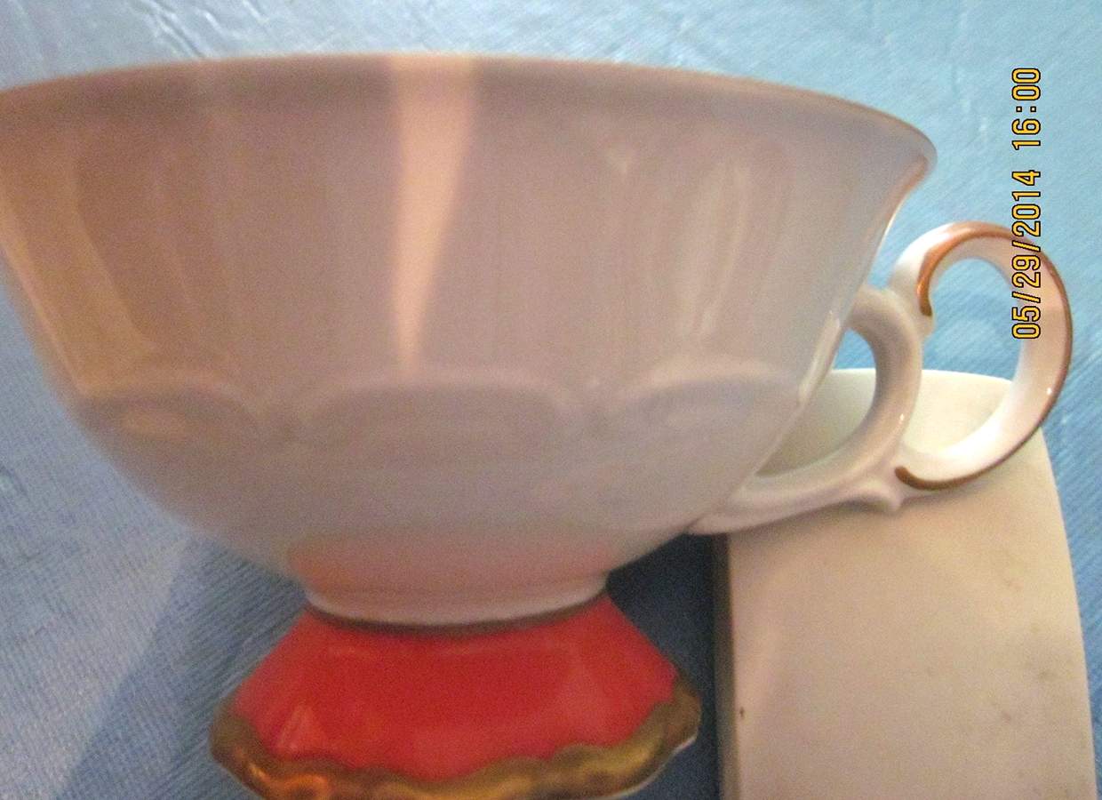 40051 Red Footed Cup by Weimar-1