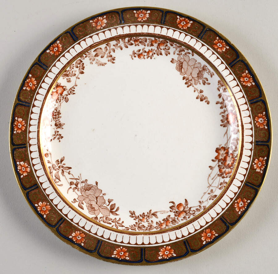G1654 Luncheon Plate by Wedgwood-1