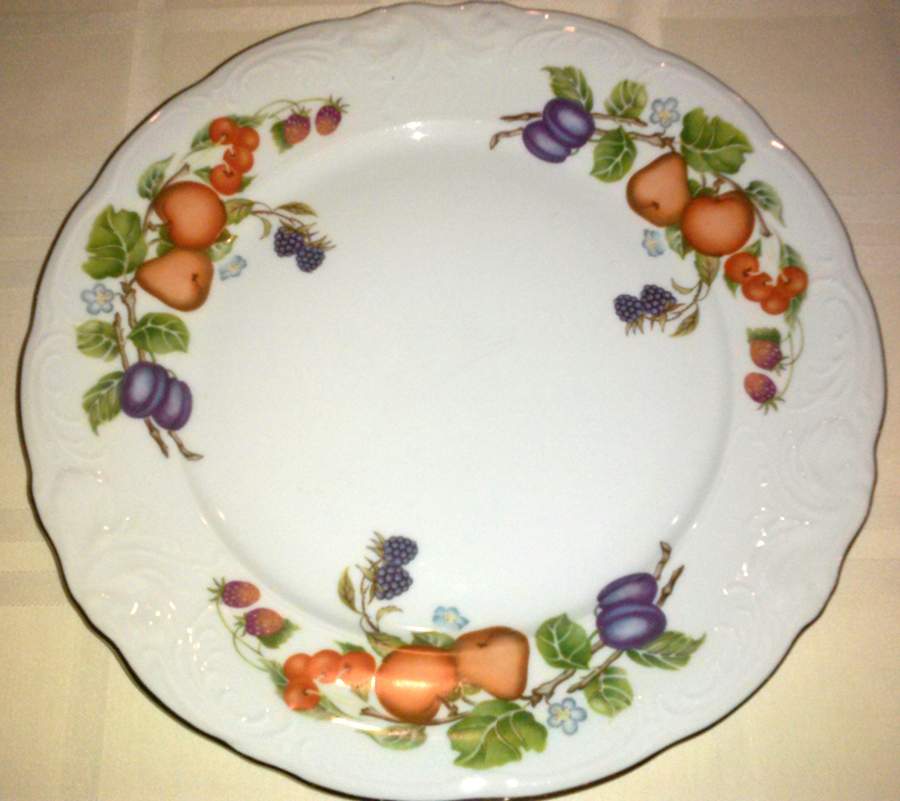 WAV96 Dinner Plate by Wawel-1
