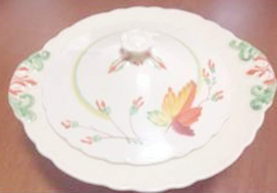WIL57 Round Covered Vegetable by Arthur J Wilkinson-1