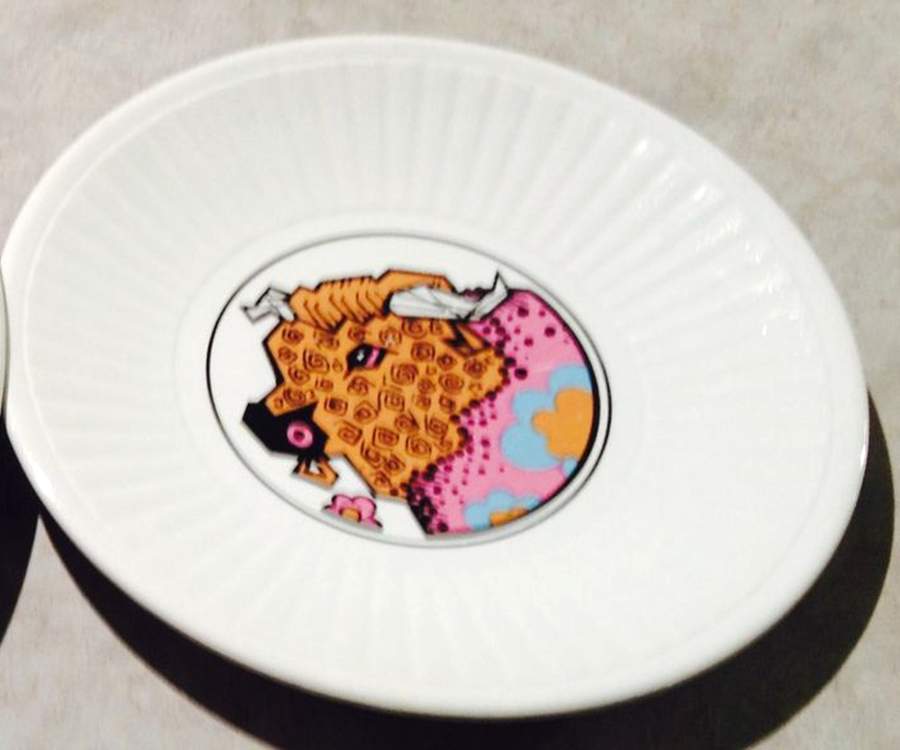 Beefeater Saucer by Washington Pottery-1