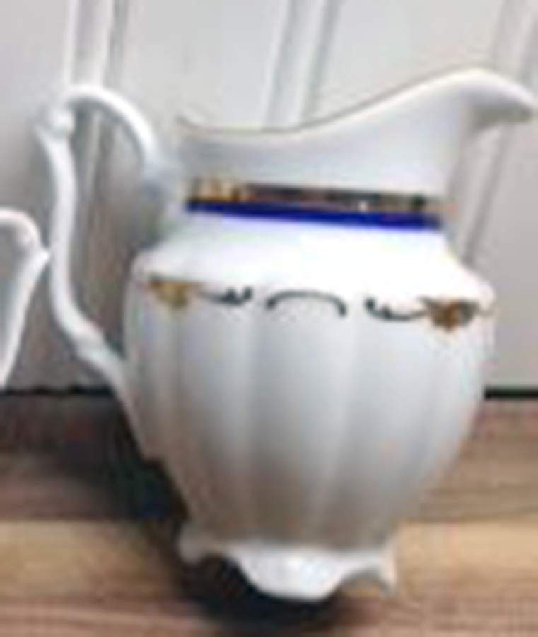 13010 Creamer by Walbrzych-1