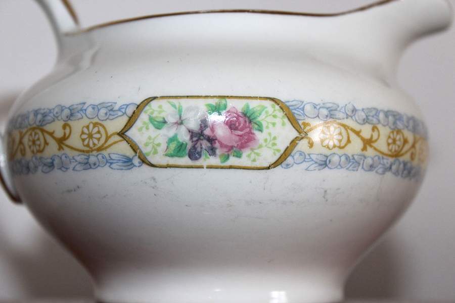 A9272 Creamer by Warwick-1