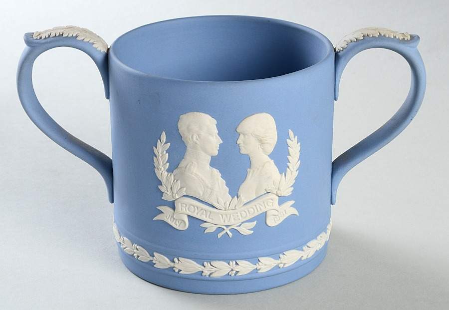 Jasperware Royalty Giftware Loving Cup by Wedgwood-1