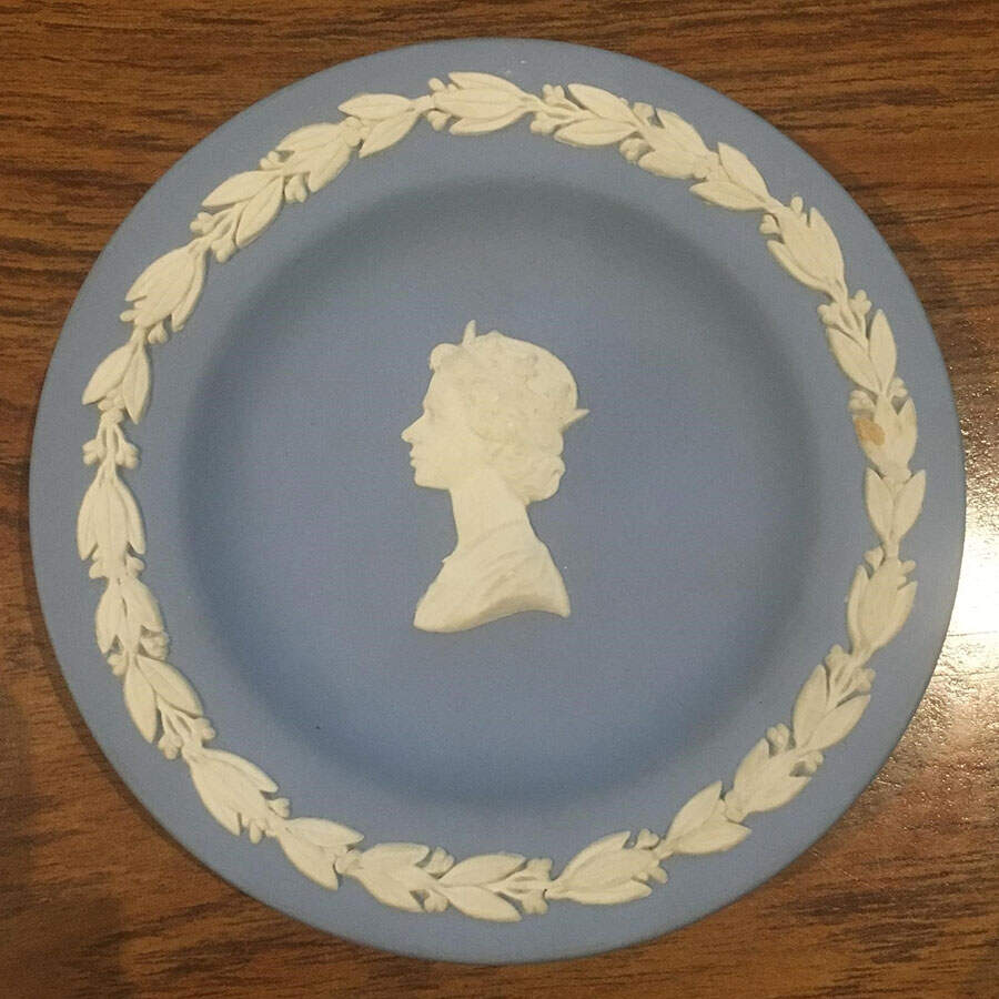 Jasperware Royalty Giftware Round Personality Tray by Wedgwood-1