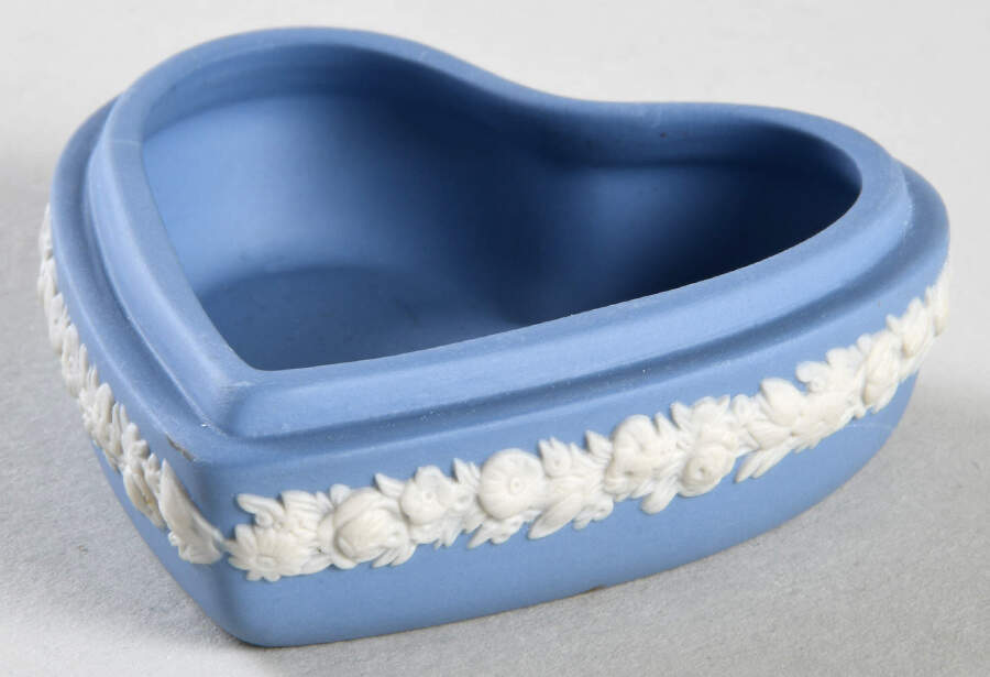 Jasperware Royalty Giftware Heart Shape Box No Lid by Wedgwood-1