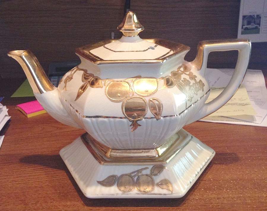 966 Teapot & Lid by Arthur Wood-1