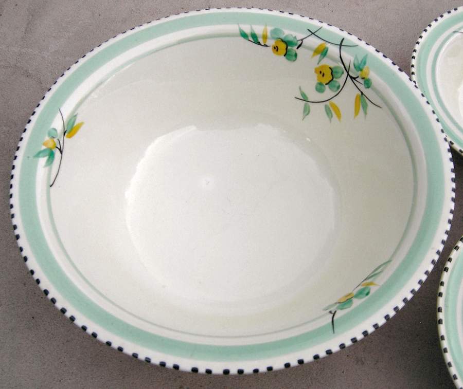 4062 9" Round Vegetable Bowl by Wood & Sons-1