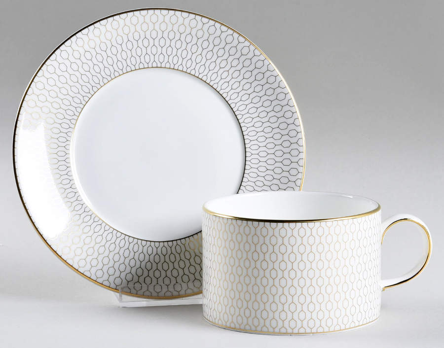 Arris Gio Gold Flat Cup & Saucer Set by Wedgwood-1
