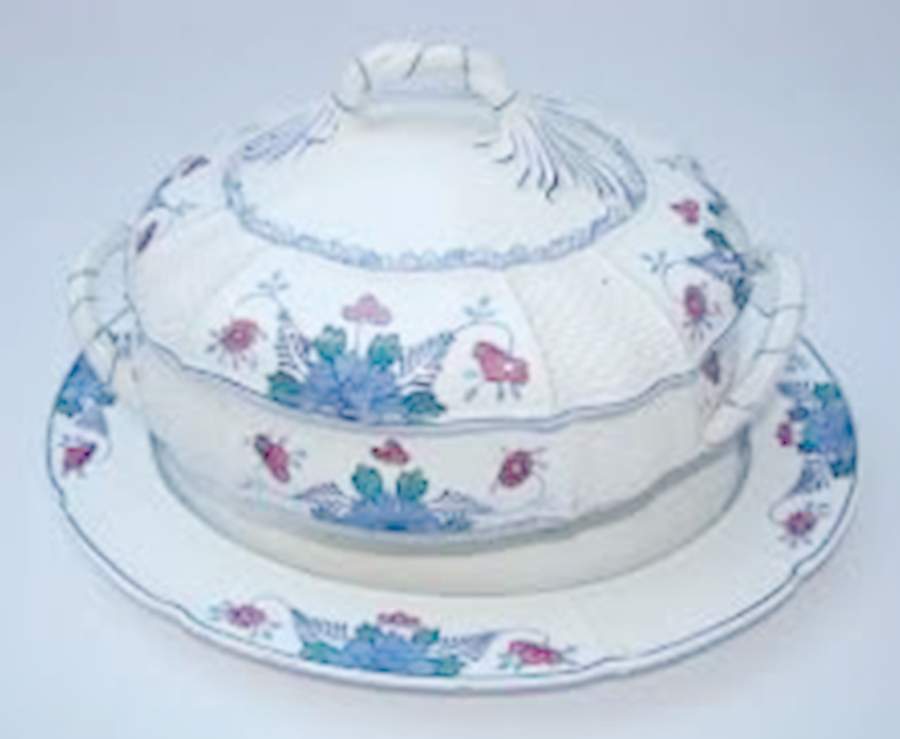 Saxon (Red&Blue) Round Covered Vegetable by Wedgwood-1