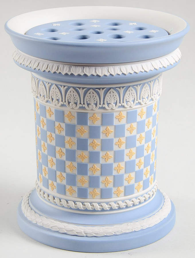 Diceware (Jasperware) 5" Vase W/Grid/Frog by Wedgwood-1