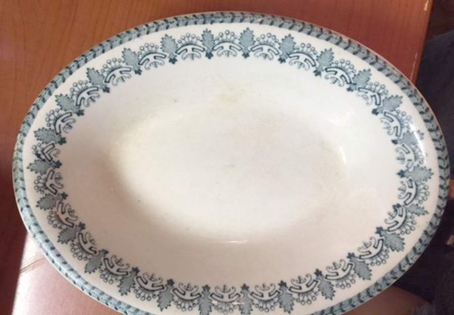 Milton (Blue, No Flowers) 10" Oval Vegetable Bowl by Wood & Sons-1