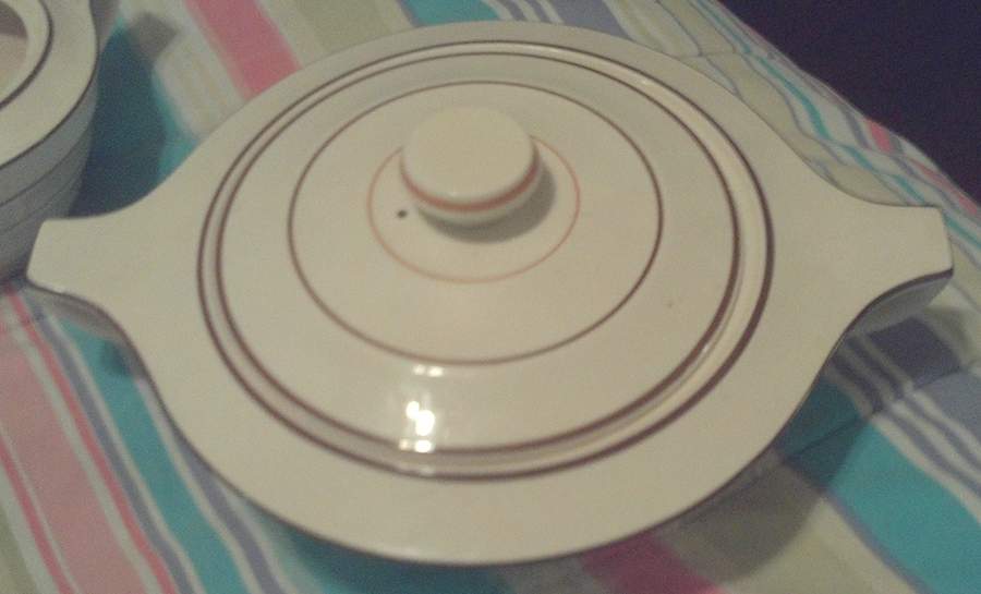 Am9281 Round Covered Vegetable by Wedgwood-1