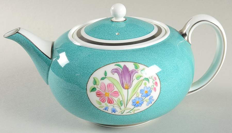 S258 Teapot & Lid by Wedgwood-1