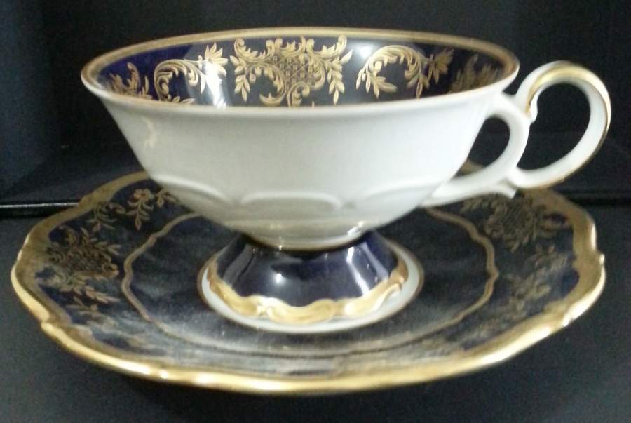 20003 (Dora Shape) Footed Cup & Saucer Set by Weimar-1