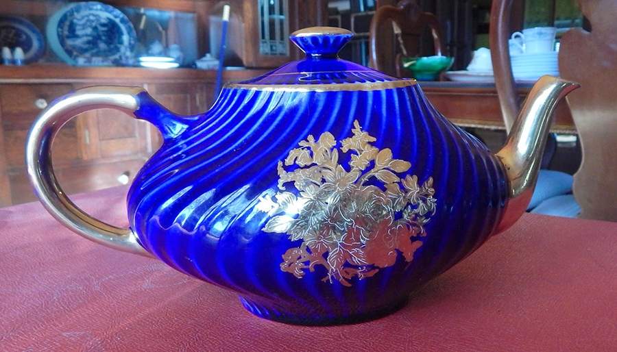 4865 Teapot & Lid by Arthur Wood-1