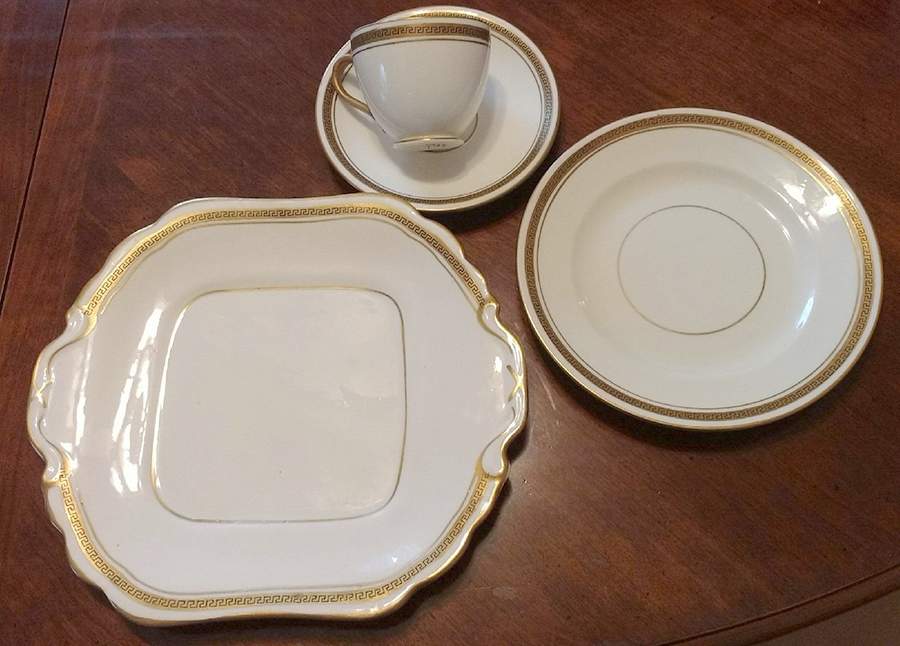5546 Square Handled Cake Plate by Wild Bros-1