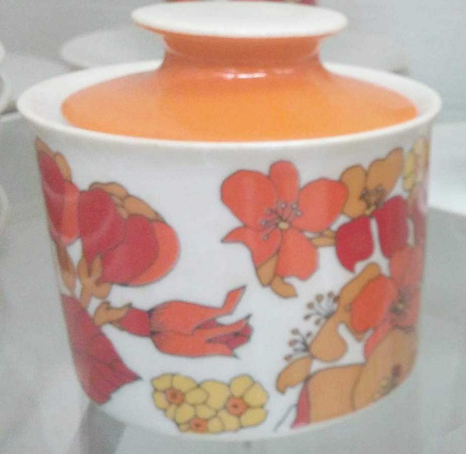 RXH34 Sugar Bowl & Lid by Retsch & Co-1