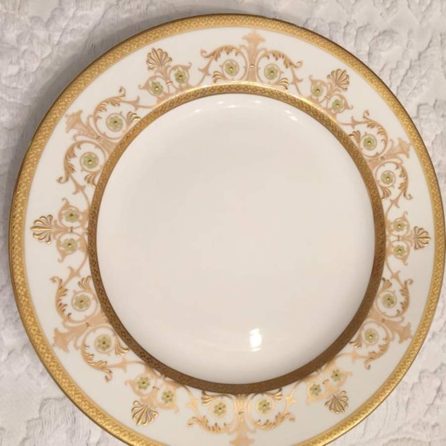 X6882 Dinner Plate by Wedgwood-1