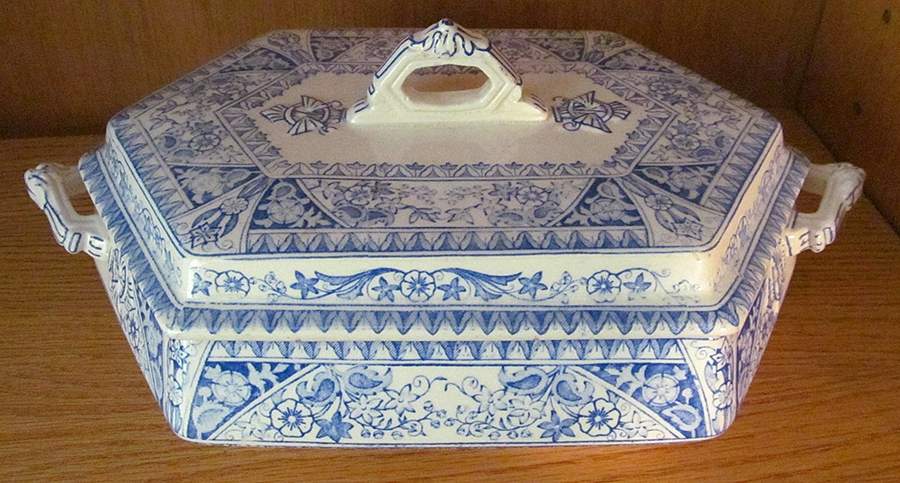 Benares Blue Oval Covered Vegetable by Wedgwood-1
