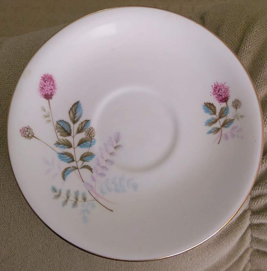 2363 Saucer by Windsor (England)-1