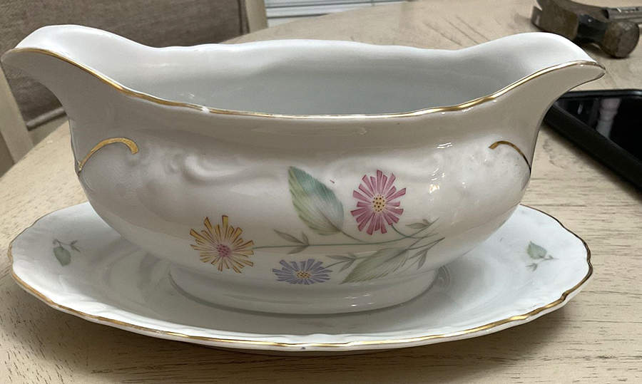 WIG1463 Gravy Boat with Attached Underplate by Winterling - Bavaria-1