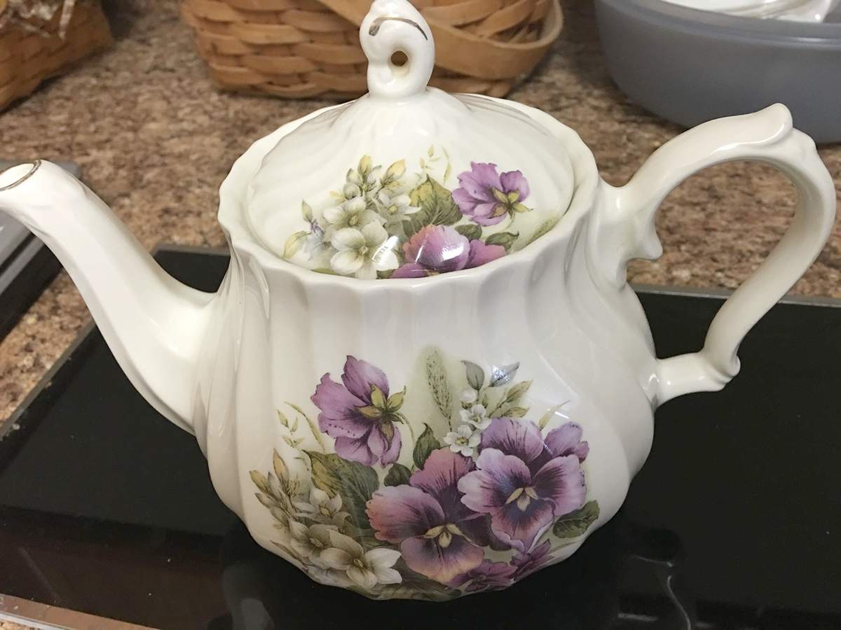 WID39 Teapot & Lid by Windsor (England)-1
