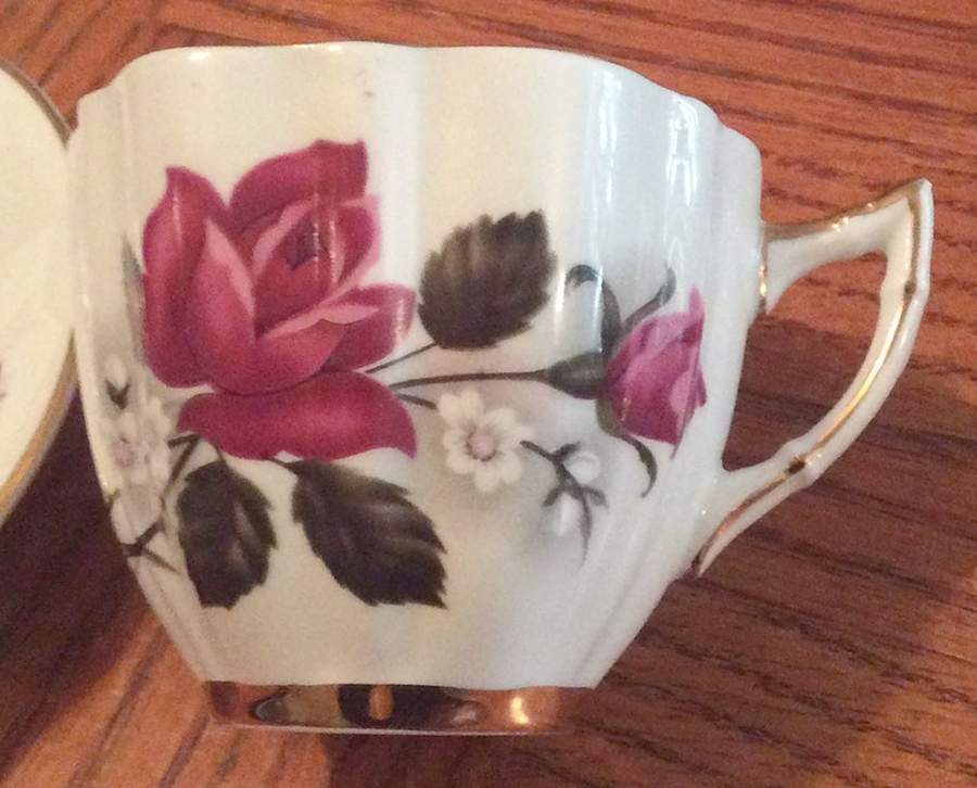 X1949-86 Flat Cup & Saucer Set by Windsor (England)-1