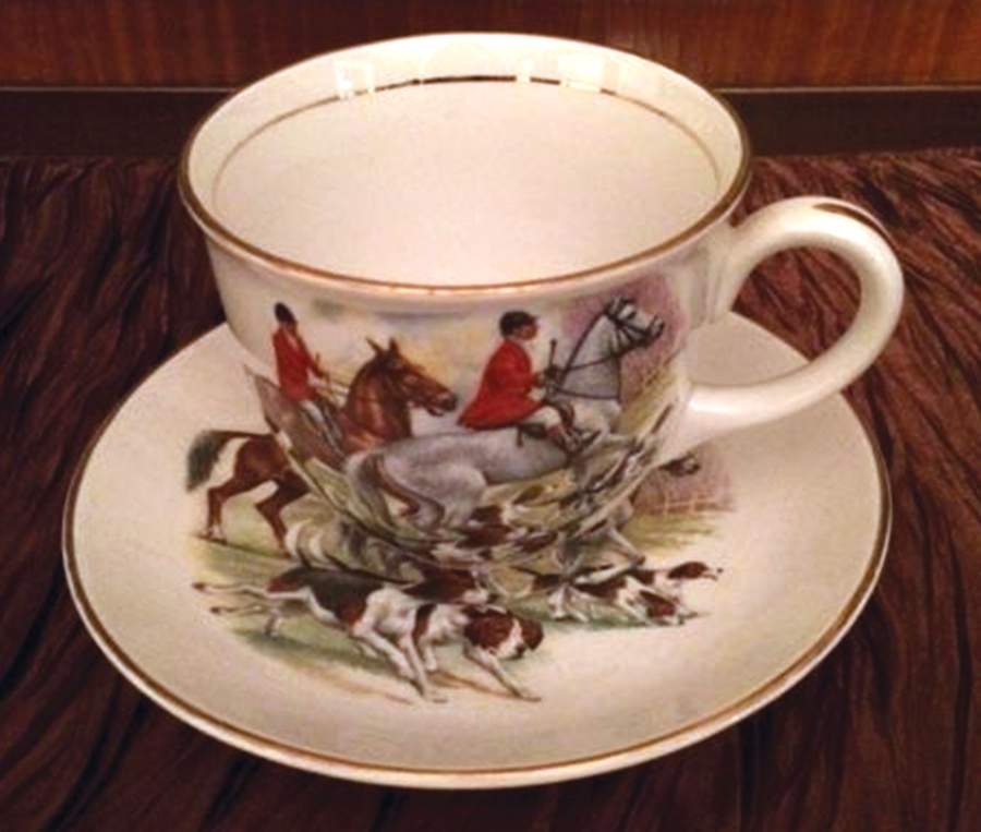 WOO254 Flat Cup & Saucer Set by Wood & Sons-1