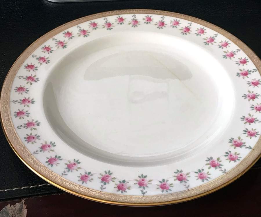 X5976 Dinner Plate by Wedgwood-1