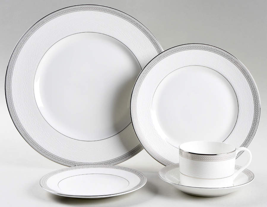 Olann 5 Piece Place Setting by Waterford China-1