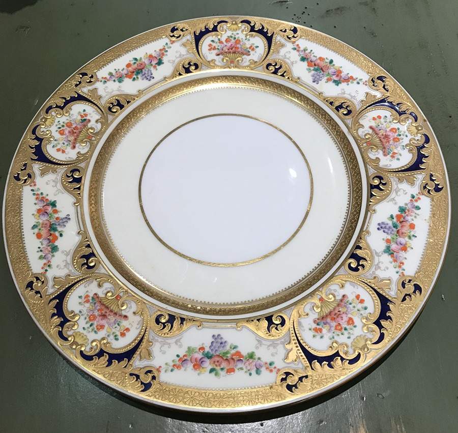Cockington Dinner Plate by Wedgwood-1
