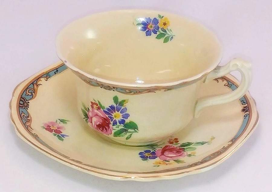 Gainsborough Flat Cup & Saucer Set by Wedgwood-1