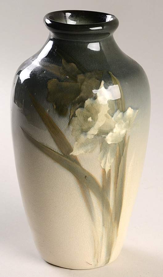 WE2 7" Vase by Weller-1
