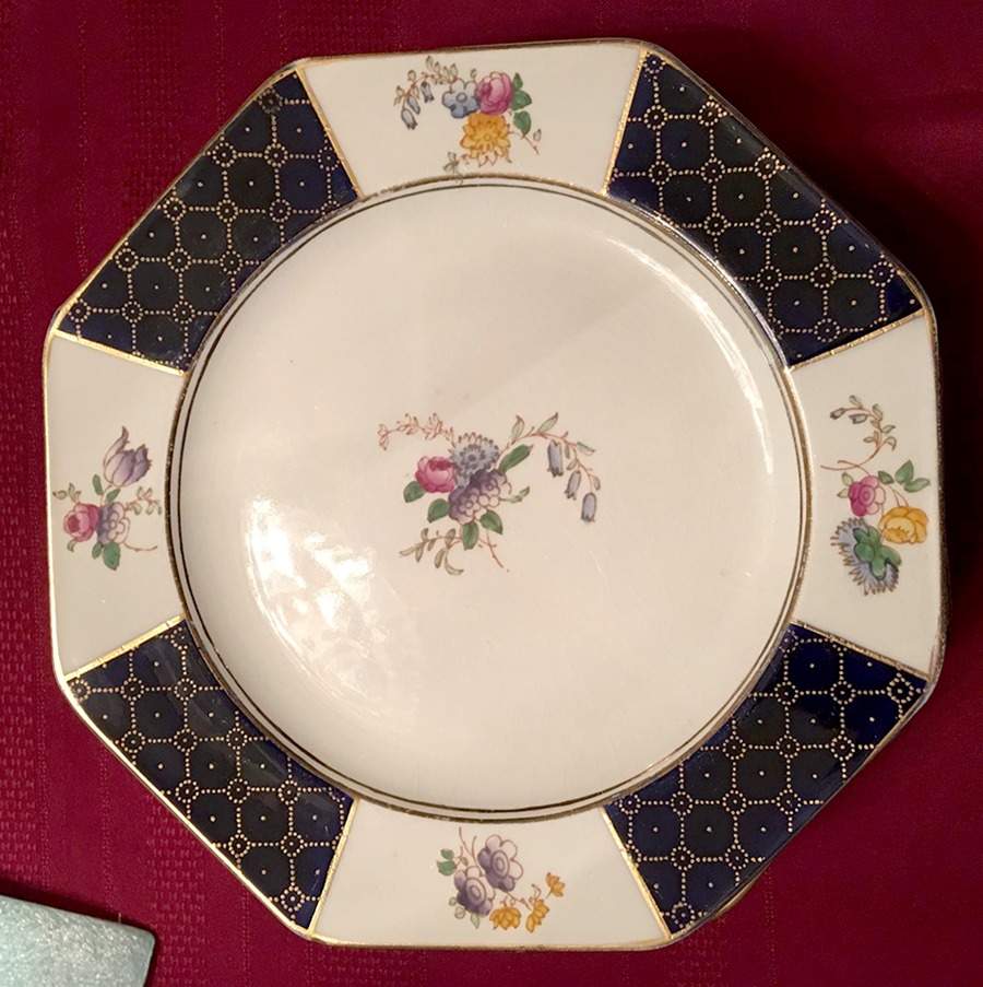 Chelsea Dinner Plate by Wedgwood-1