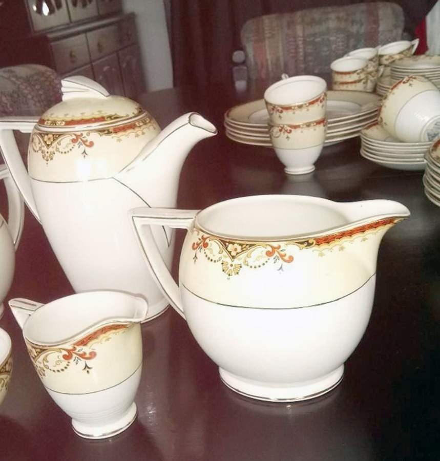 C2327 Jug by Wedgwood-1