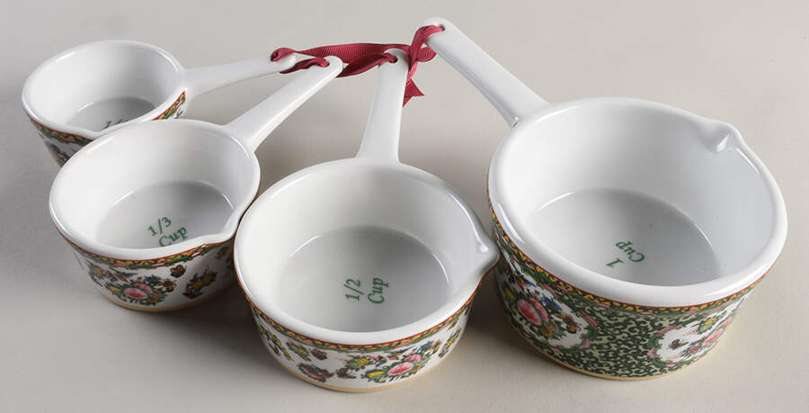 Famille Rose (4 Piece) Measuring Cup Set with Spouts by Williams-Sonoma-1