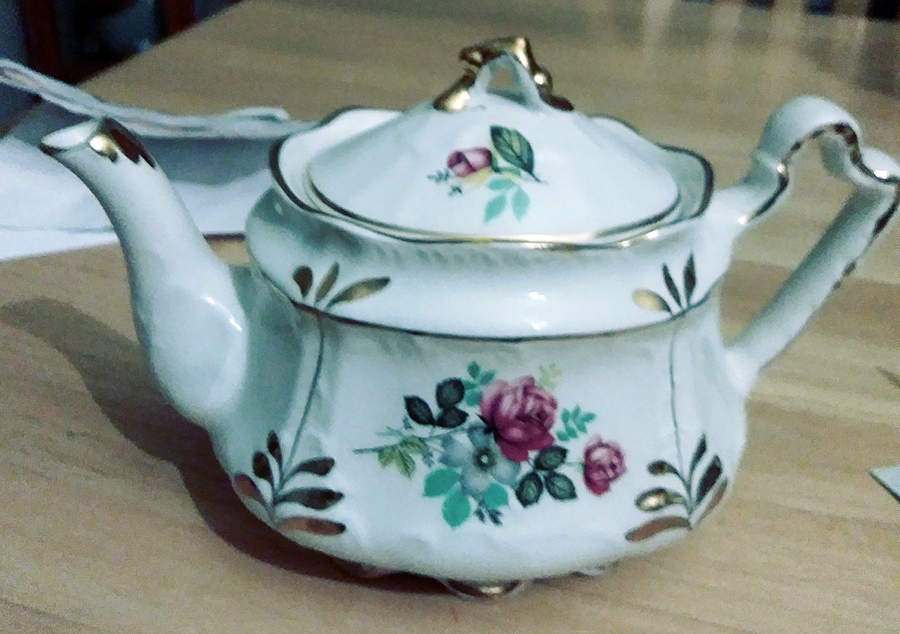 5146 Teapot & Lid by Arthur Wood-1