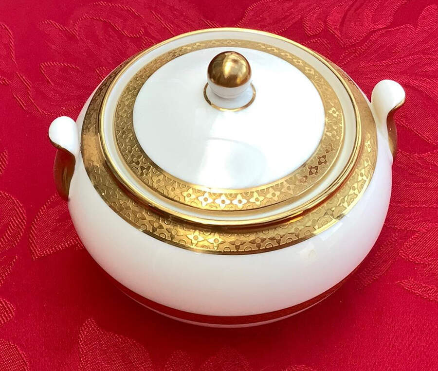 N4318 Sugar Bowl & Lid by Wedgwood-1