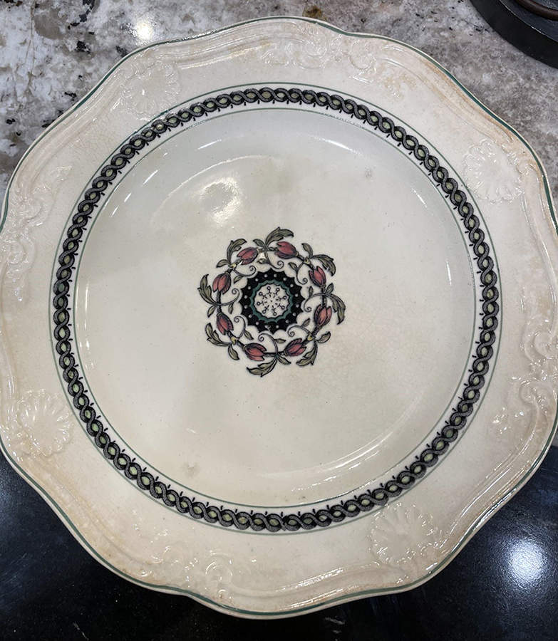 Old Chain Dinner Plate by Wedgwood-1