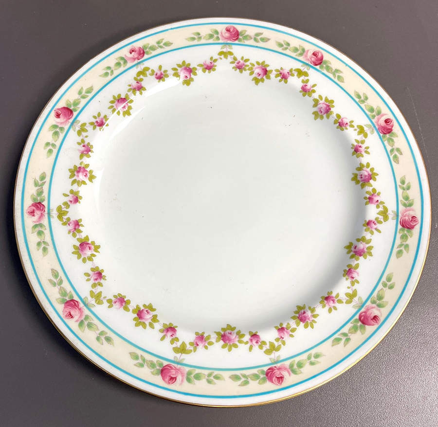 X6607 Dinner Plate by Wedgwood-1