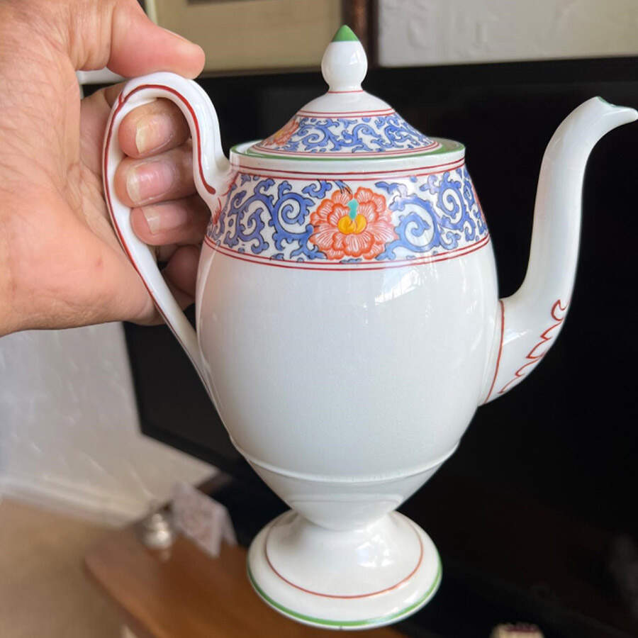 W2855 Coffee Pot & Lid by Wedgwood-1