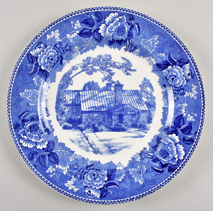 Ashlawn Dinner Plate by Wedgwood-1