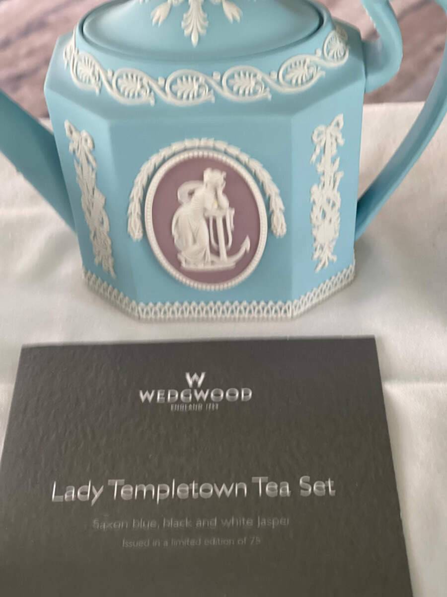 Lady Templetown Tea Set (Limited Edition) Teapot & Lid by Wedgwood-1