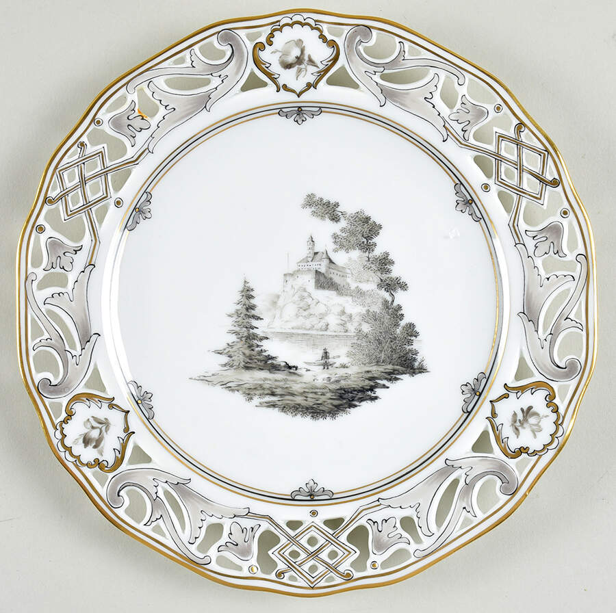D5199 Salad Plate by Wiener Porzellan-1