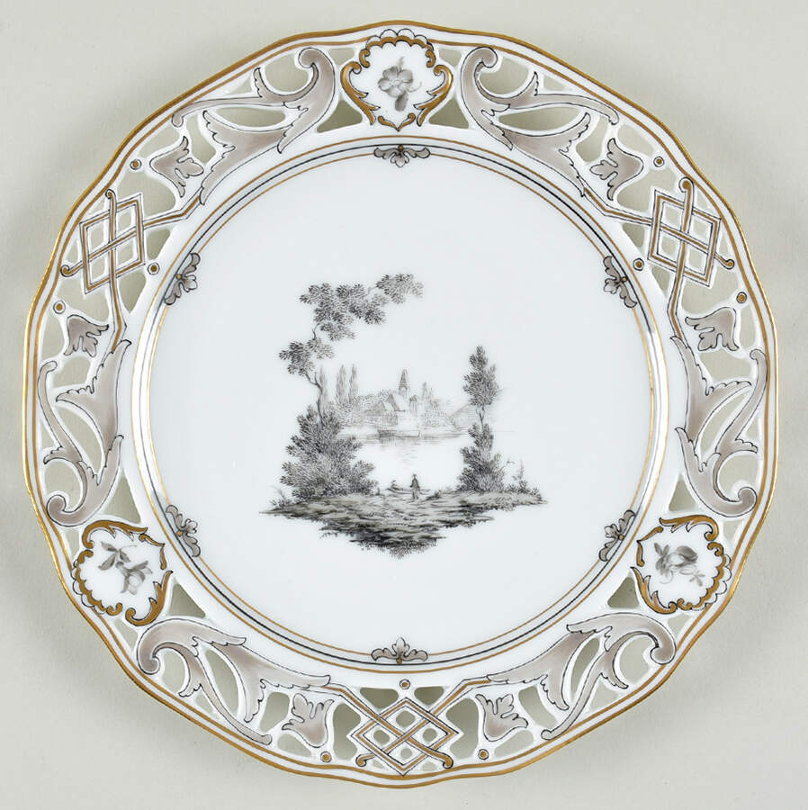 D5199 Salad Plate by Wiener Porzellan-1