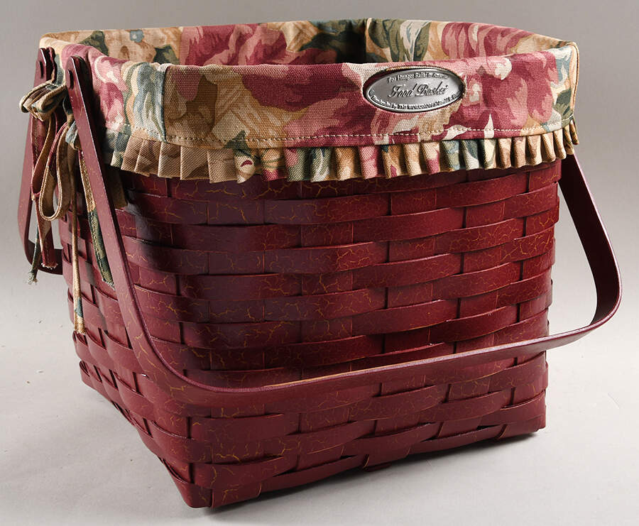 Baskets and Accessories Food Basket & Liner by Workshop Gerald Henn-1