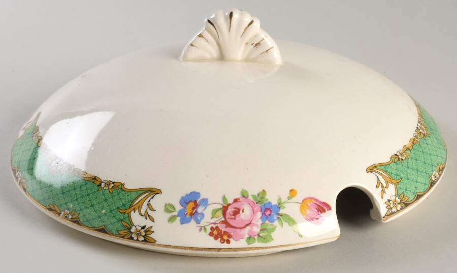 520 Lid for Tureen by Arthur J Wilkinson-1